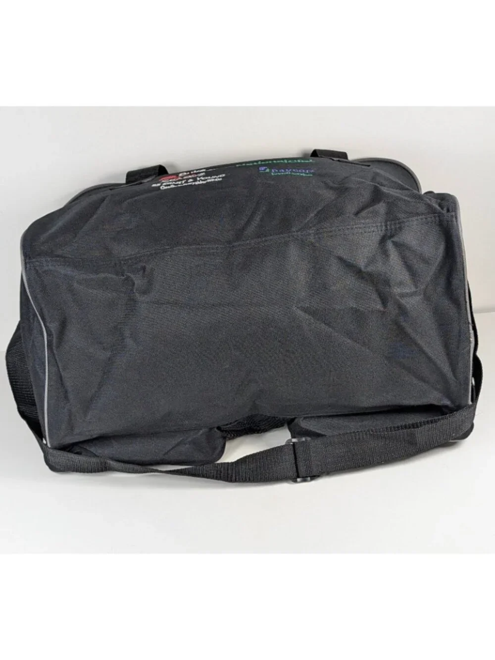 Flying Pig Marathon Cincinnati Ohio Workout Bag Duffel Tote Black Runner Zip Gym